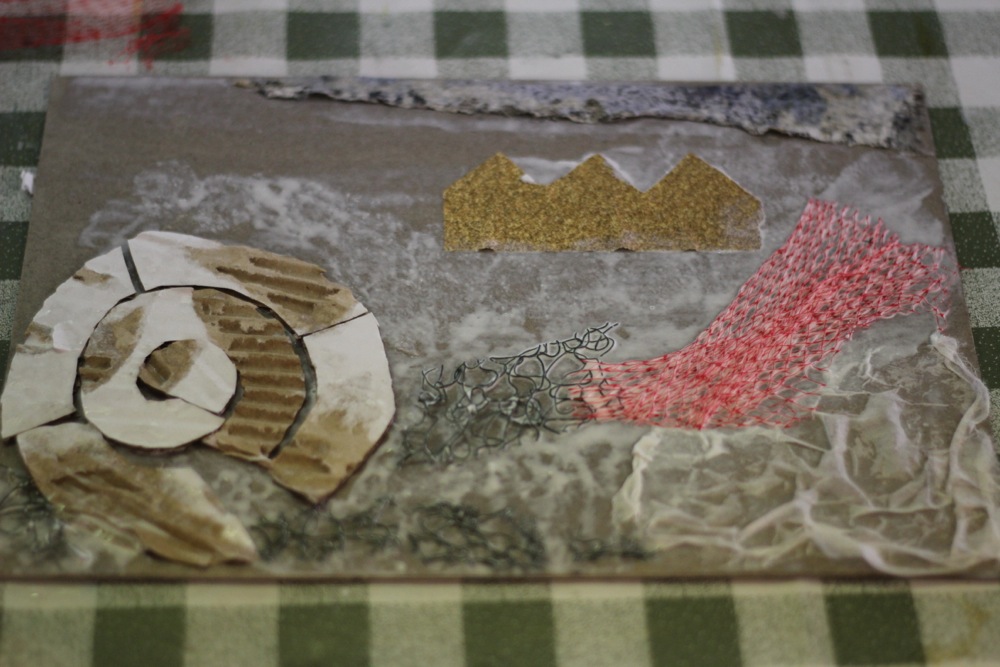 Gluing textured materials to a collagraph plate